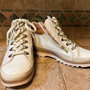 Pikolinos Vigo Womens Cream Zip Up Casual Boots